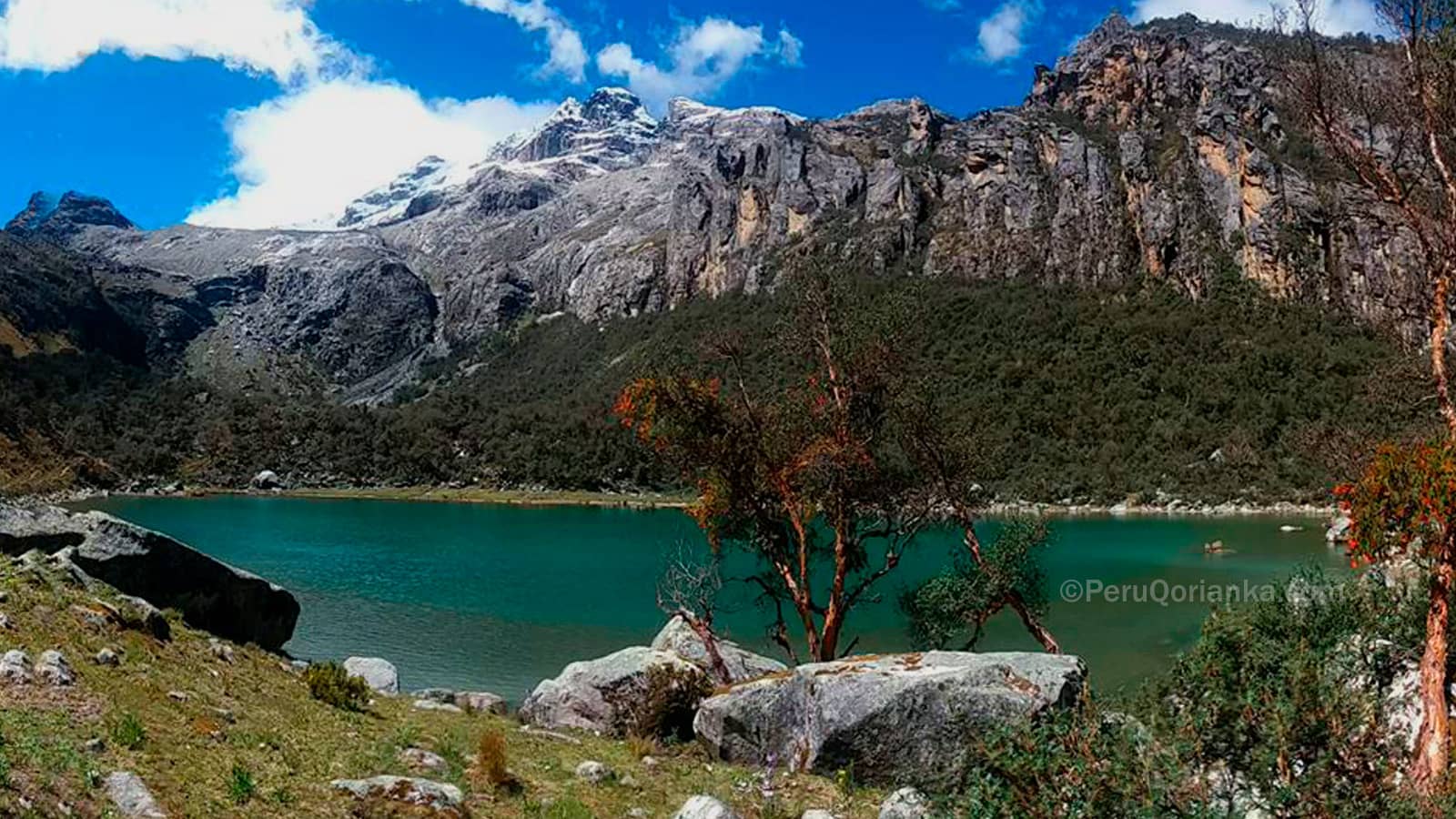 Hike Laguna Uruscocha